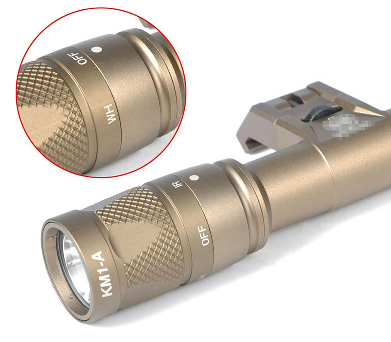 SF IFM M600V IR Dual Output Flashlight Tan